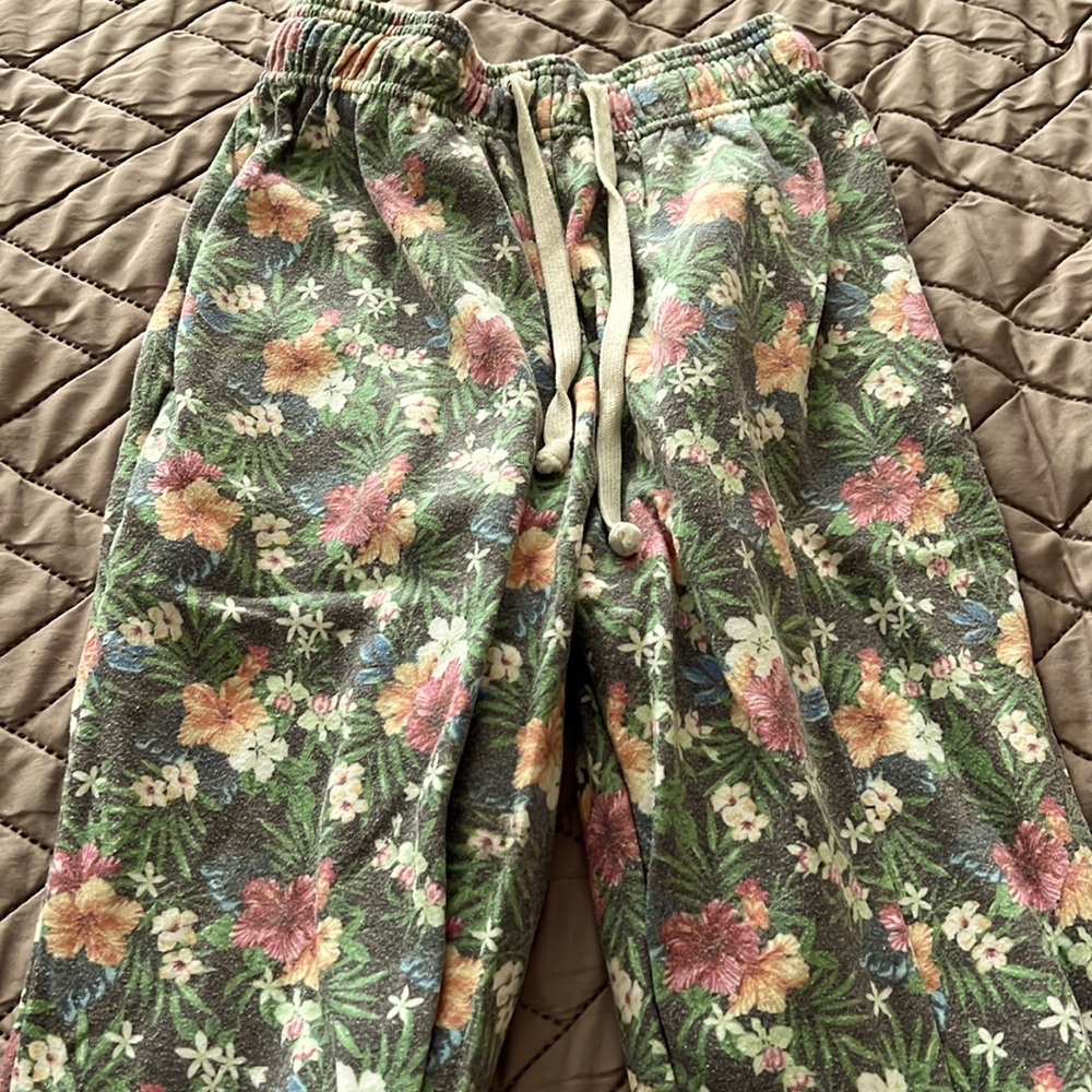 Feejays footed joggers floral